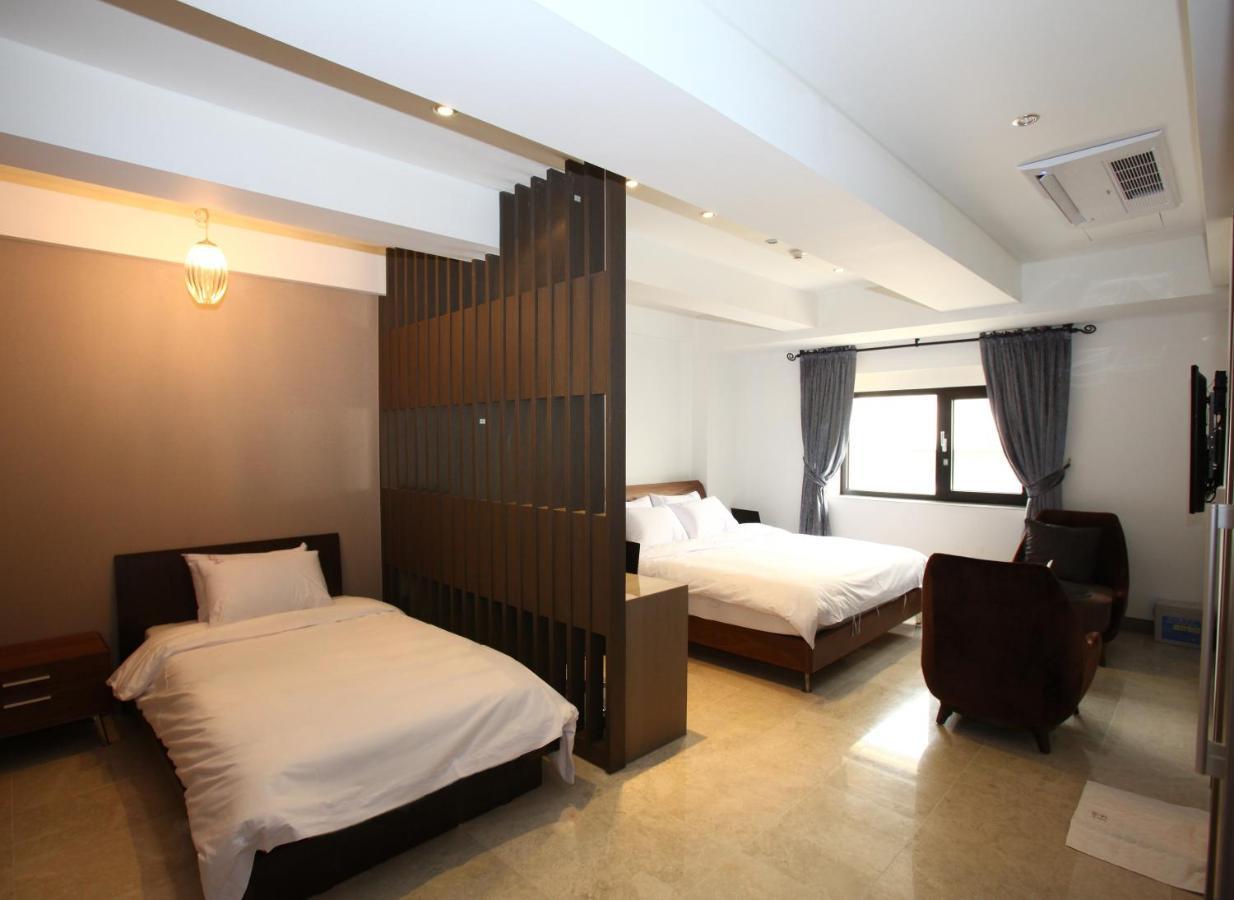 Suwon Reve Hotel Eksteriør bilde