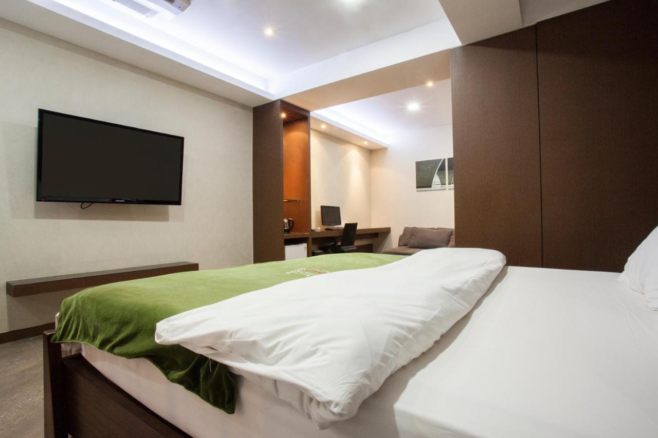 Suwon Reve Hotel Eksteriør bilde