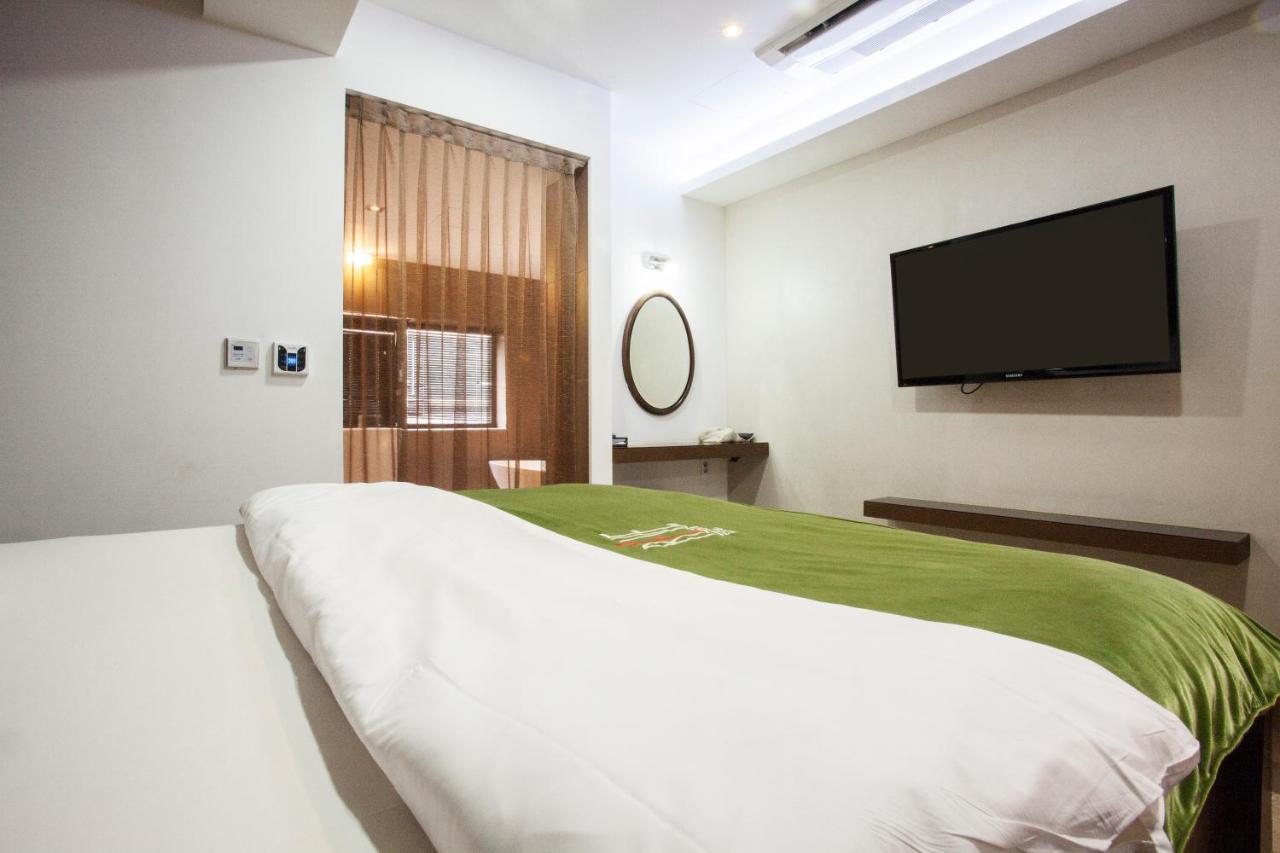 Suwon Reve Hotel Eksteriør bilde