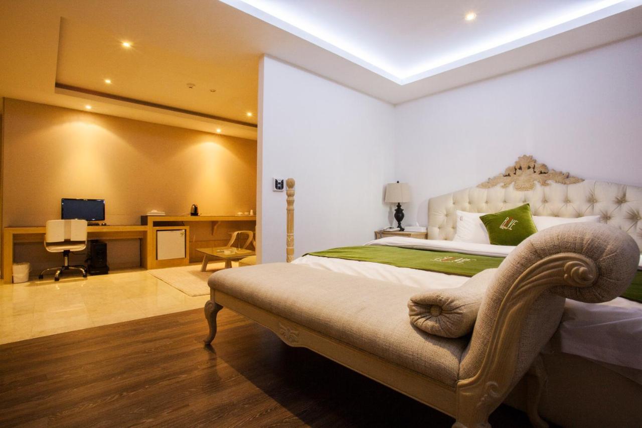 Suwon Reve Hotel Eksteriør bilde