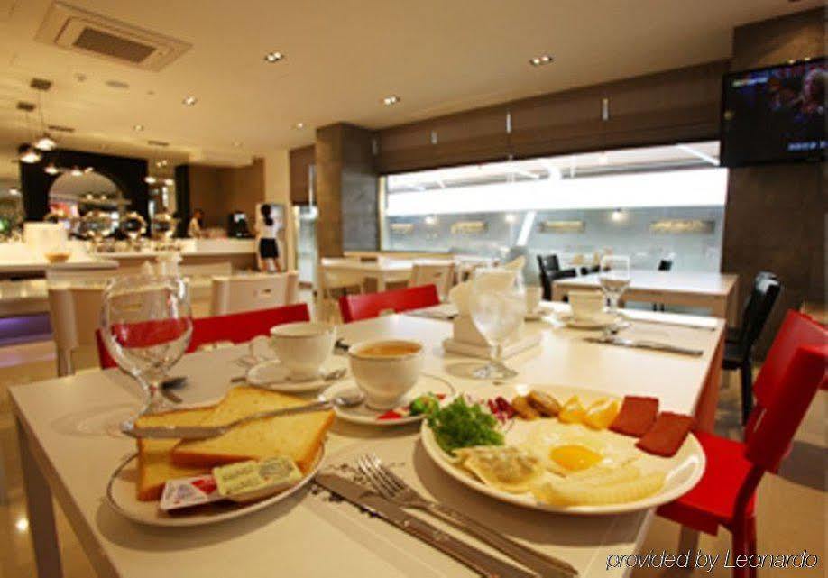 Suwon Reve Hotel Restaurant bilde